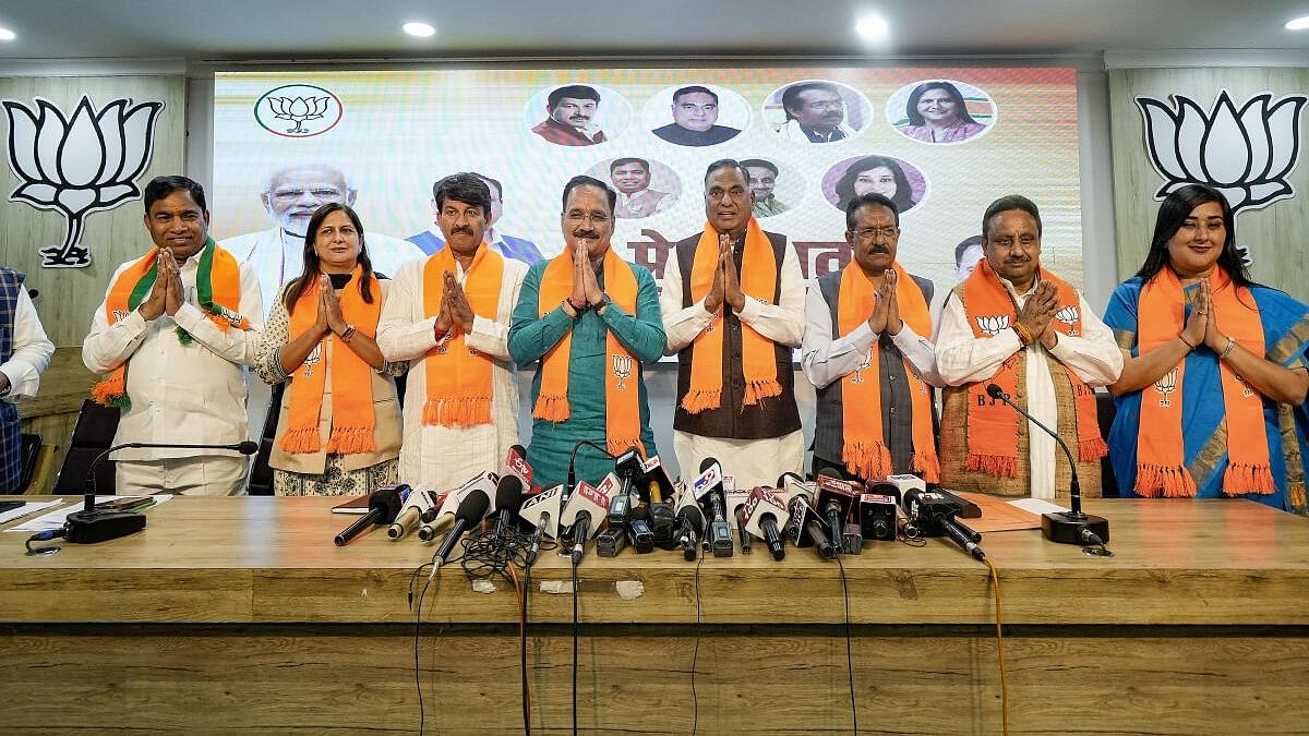 <div class="paragraphs"><p>Delhi BJP President Virendra Sachdeva with party candidates from Delhi for the upcoming Lok Sabha elections; Yogender Chandolia, Kamaljeet Sehrawat, Manoj Tiwari, Ramvir Singh Bidhuri, Harsh Malhotra, Praveen Khandelwal and Bansuri Swaraj, during a press conference, in New Delhi, Monday, March 18, 2024.</p></div>