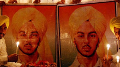 <div class="paragraphs"><p>Holding banners and chanting slogans, participants at the event held to observe the anniversary, demanded justice for Bhagat Singh.</p></div>