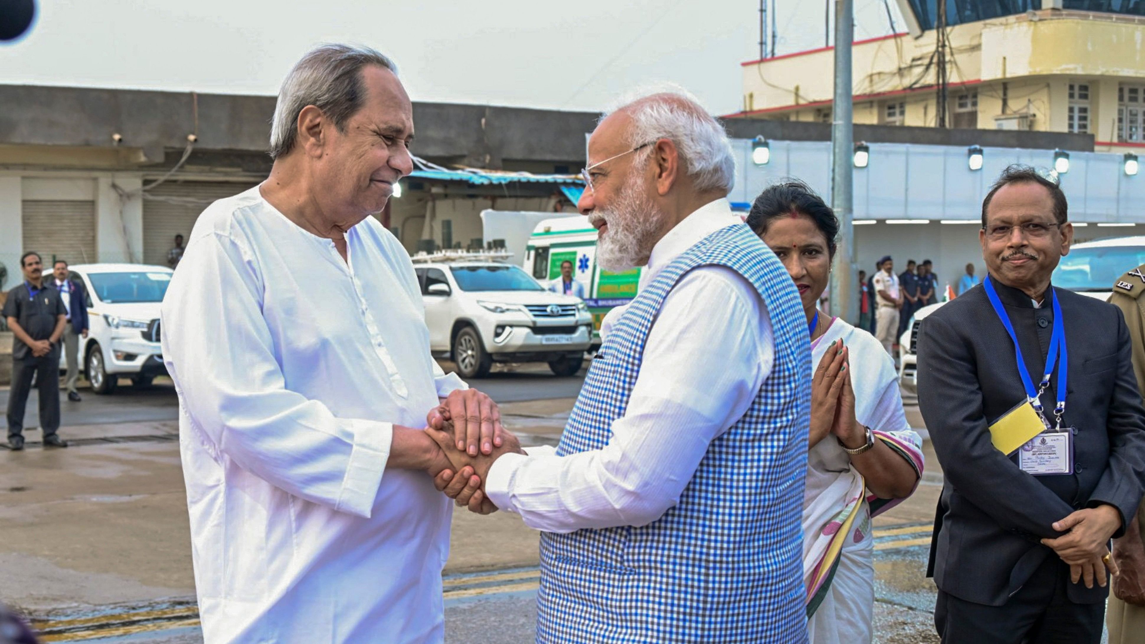 <div class="paragraphs"><p>Prime Minister Narendra Modi with Odisha CM Naveen Patnaik.</p></div>