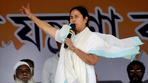 <div class="paragraphs"><p>The ruling TMC seems unwilling to have any truck with Congress, nationally or in West Bengal. </p></div>