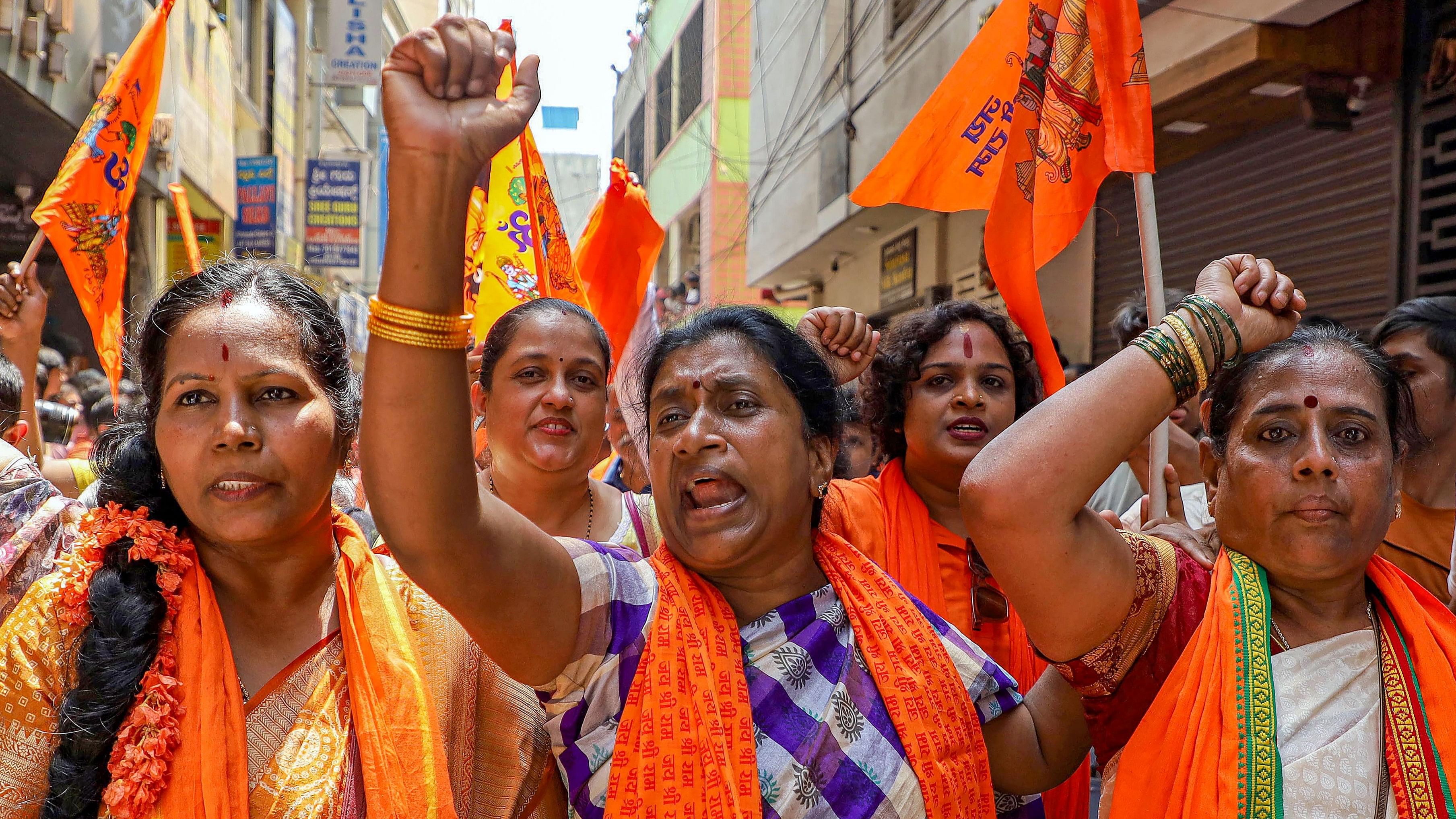 Bengaluru Shopkeeper Assault Massive Protest Erupts In Bengaluru