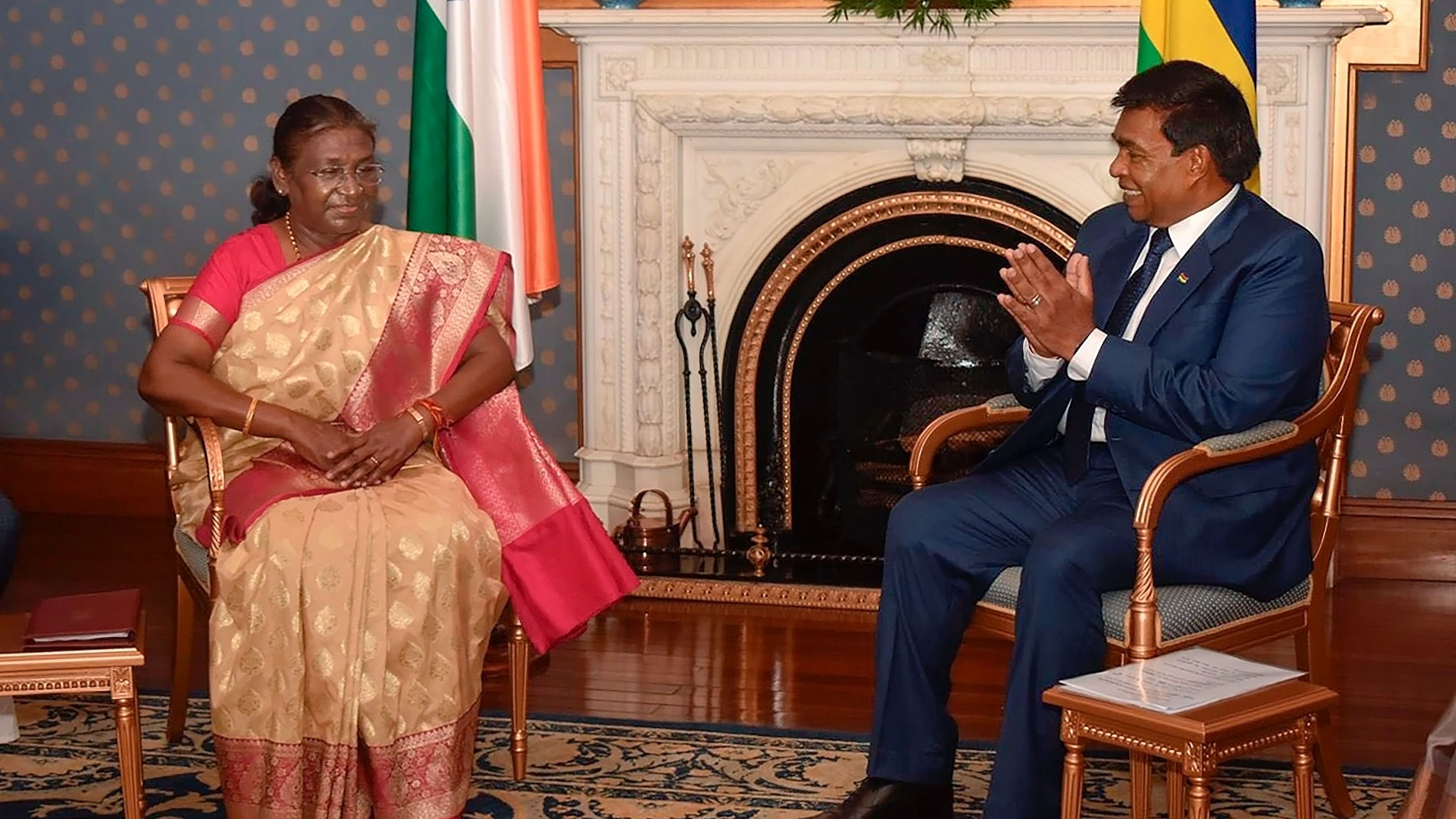 <div class="paragraphs"><p>President Droupadi Murmu with President of Mauritius Prithvirajsing Roopun during a meeting, in Mauritius, on Monday.</p></div>