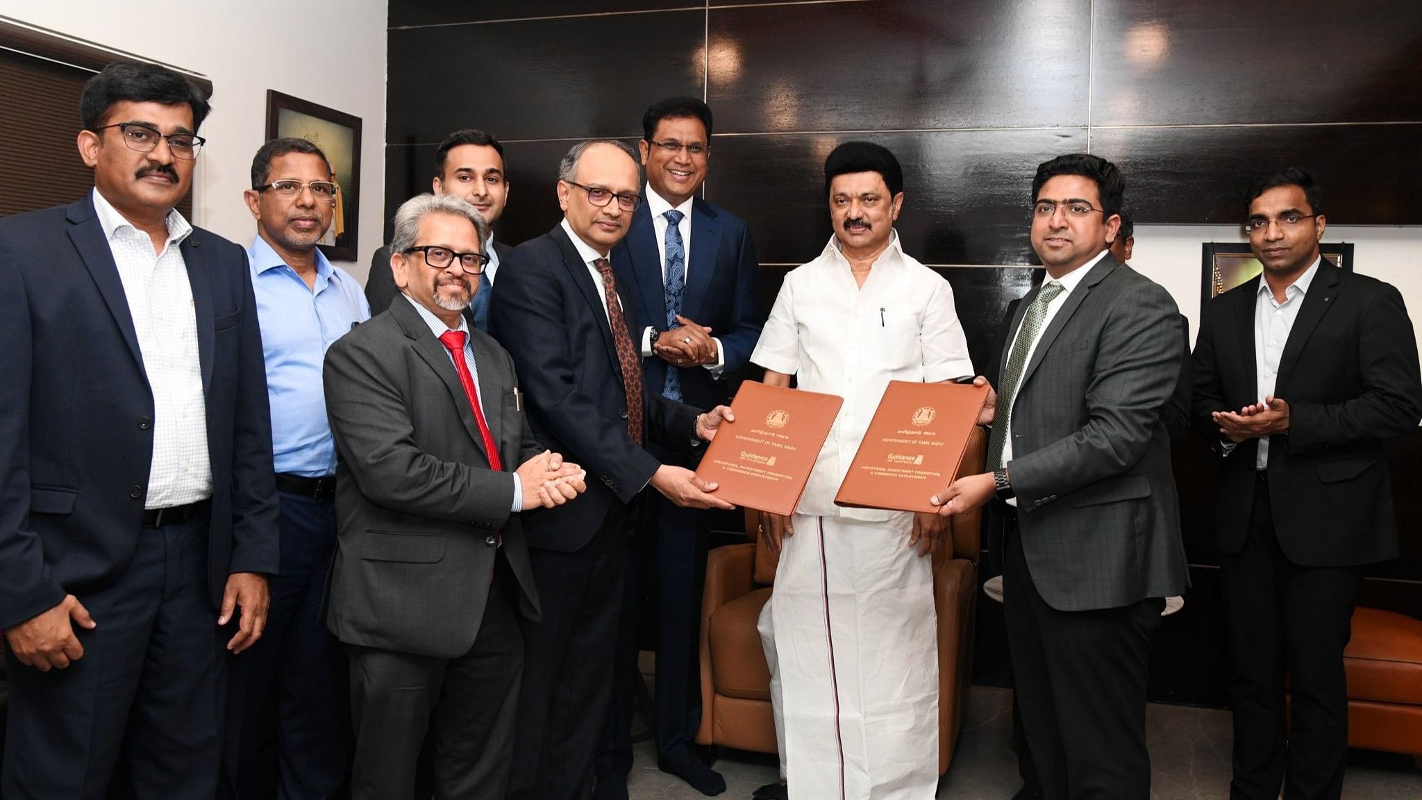 <div class="paragraphs"><p>A memorandum of understanding between Tata Motors and the Tamil Nadu government was signed on Wednesday evening in the presence of Chief Minister M K Stalin.</p></div>
