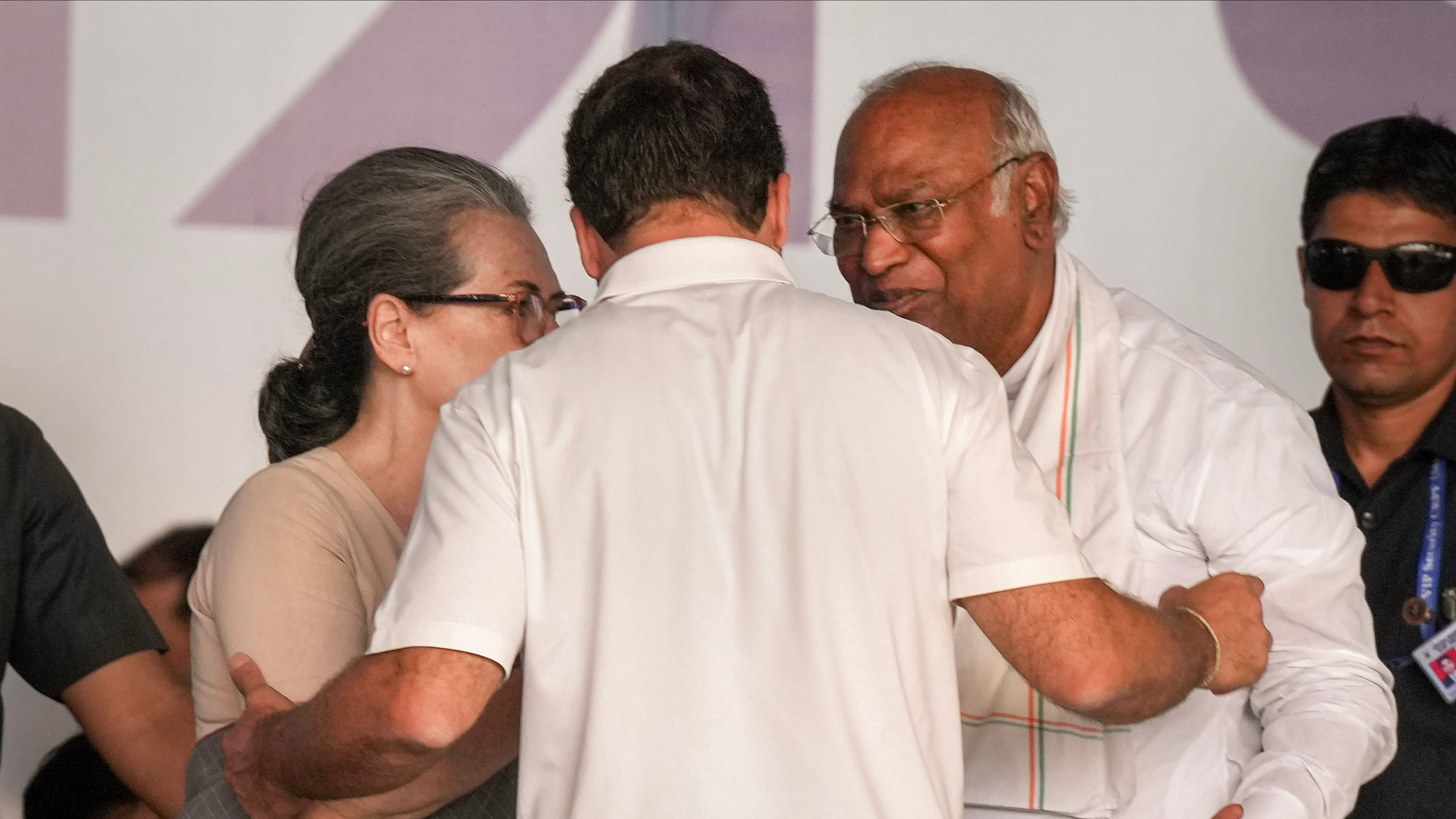 <div class="paragraphs"><p>New Delhi: Congress leaders Sonia Gandhi, Rahul Gandhi and Mallikarjun Kharge during I.N.D.I.A. bloc's 'Loktantra Bachao Rally' at Ramleela Maidan, in New Delhi, Sunday, March 31, 2024. </p></div>