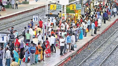 <div class="paragraphs"><p>Representative image of a railway station.</p></div>