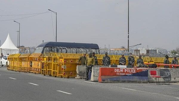 <div class="paragraphs"><p>Security personnel deployed at Ghazipur border in view of farmers' 'Delhi Chalo' protest march, in New Delhi, Wednesday, March 6, 2024. </p></div>