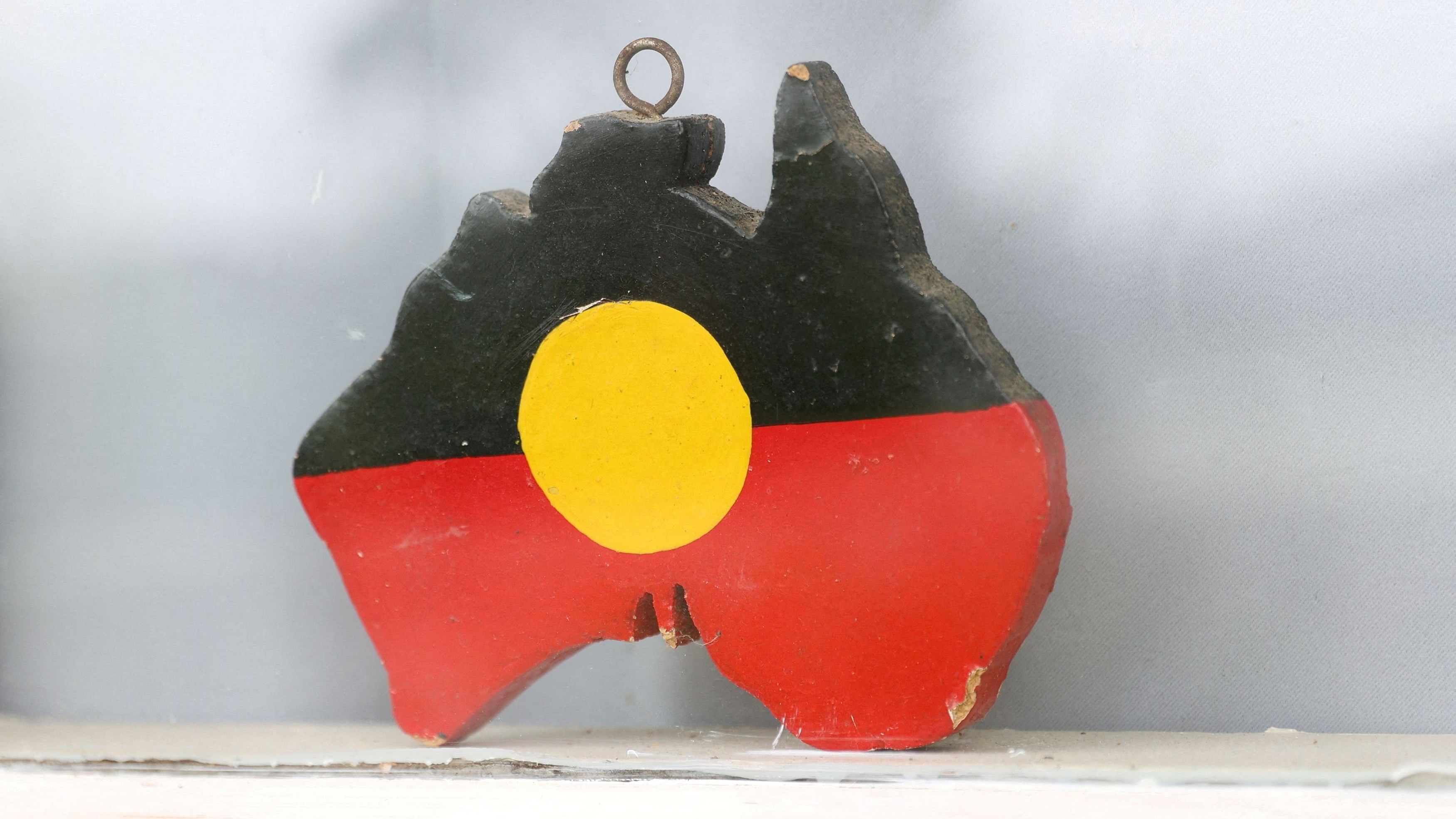 <div class="paragraphs"><p>A representative image of an Australian Aboriginal flag. </p></div>