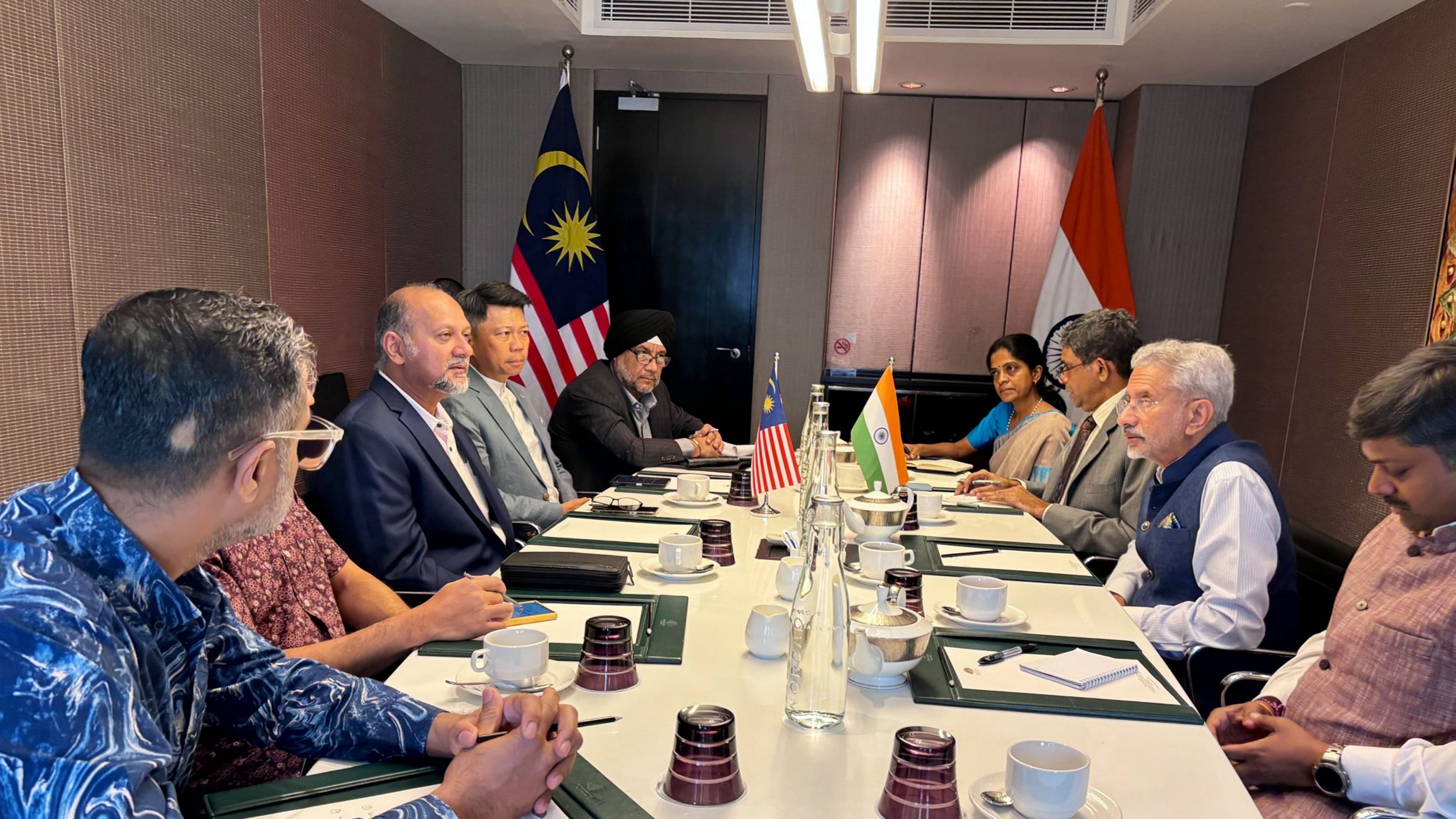 <div class="paragraphs"><p>  Kuala Lumpur: External Affairs Minister S Jaishankar in a meeting with Digital Minister of Malaysia, Gobind Singh Deo.</p></div>