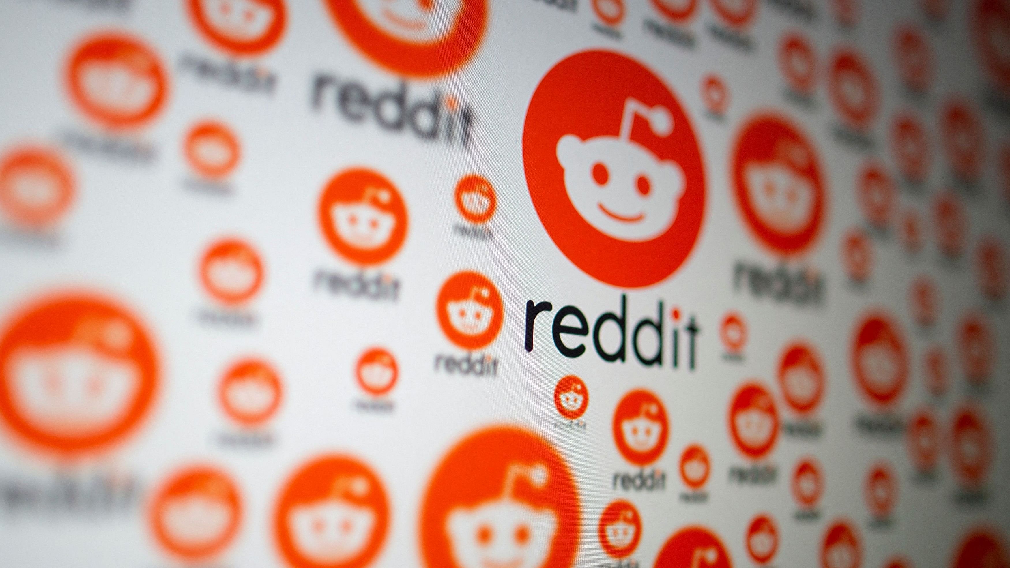 <div class="paragraphs"><p>Reddit logos are seen displayed in this illustration.</p></div>