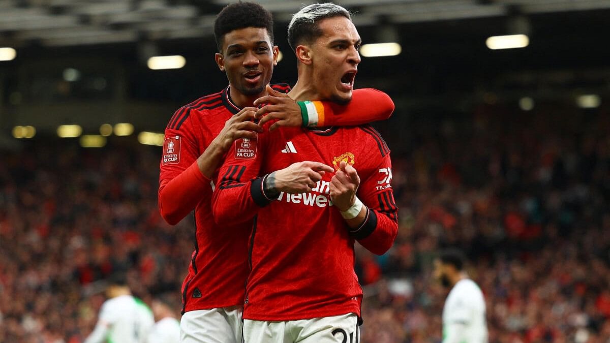 <div class="paragraphs"><p>Manchester United's Antony celebrates scoring their second goal with Amad Diallo who scored the winner.</p></div>