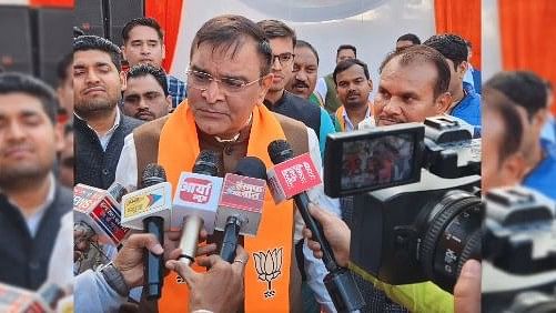 <div class="paragraphs"><p>Balbir Jakhar speaks to reporters after joining BJP.</p></div>