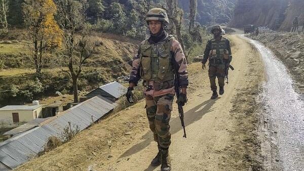 <div class="paragraphs"><p>Army presence in Jammy and Kashmir. Representative image.</p></div>