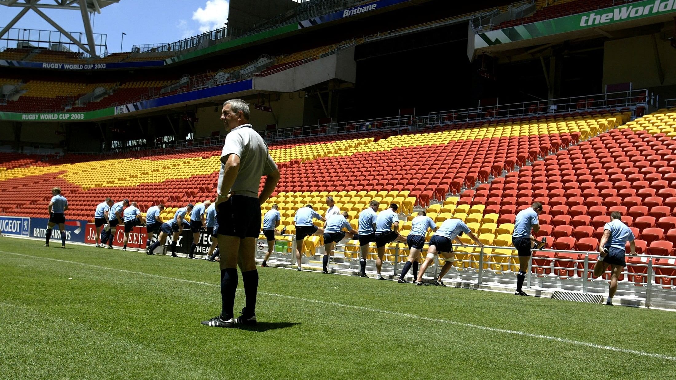<div class="paragraphs"><p>Scotland coach Ian McGeechan  looks on as his team stretches during a training session at Lang Park in Brisbane November 6, 2003. </p></div>