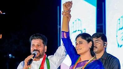<div class="paragraphs"><p>Telangana Chief Minister Revanth Reddy with Andhra Pradesh Congress Committee President YS Sharmila during a public meeting, in Visakhapatnam, Saturday, March 16, 2024.</p></div>