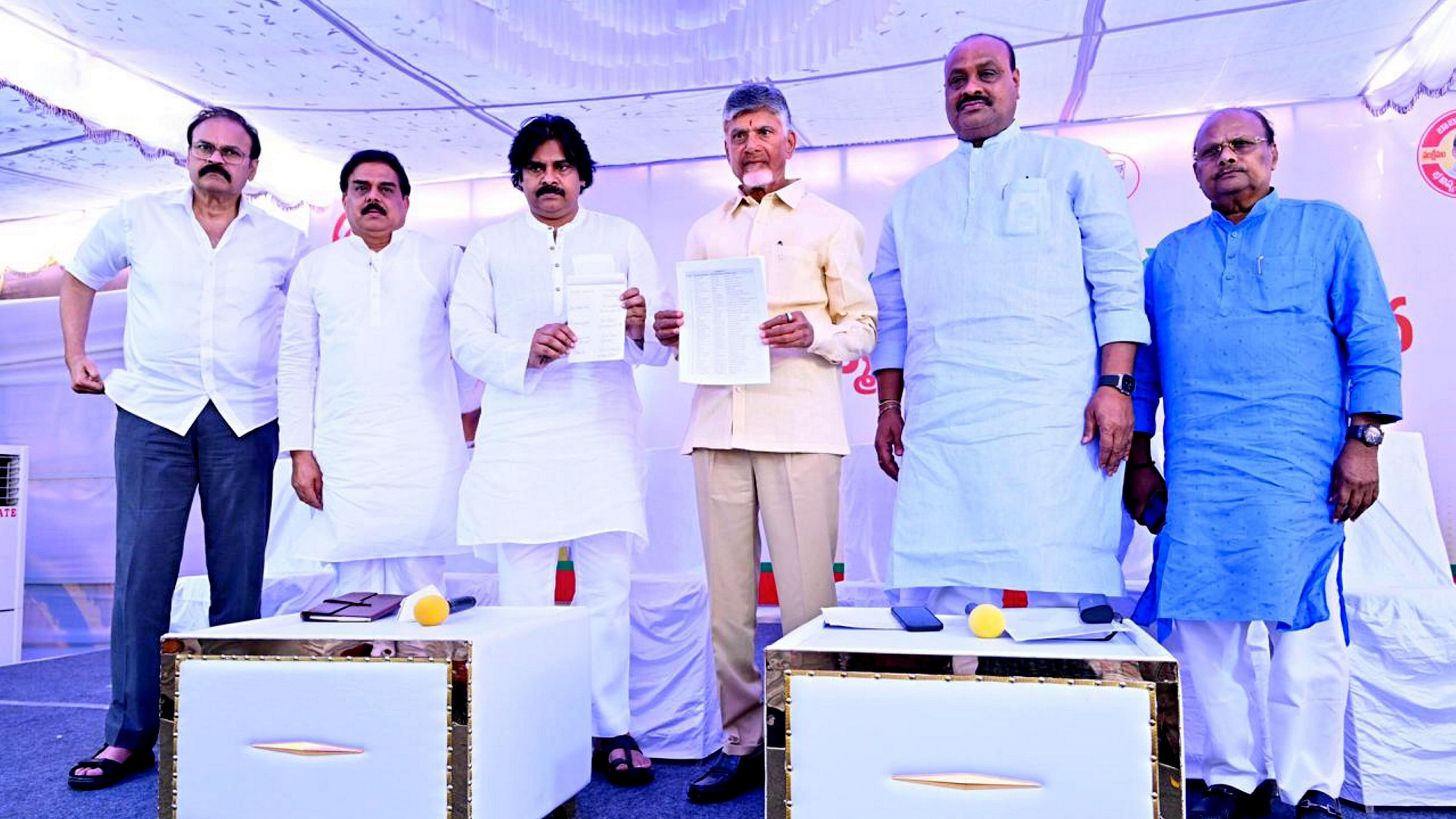 <div class="paragraphs"><p>Telugu Desam Party (TDP) Chief N Chandrababu Naidu with Jana Sena Party chief Pawan Kalyan and others during the announcement of their first joint list of 118 seats for the forthcoming Assembly polls.</p></div>