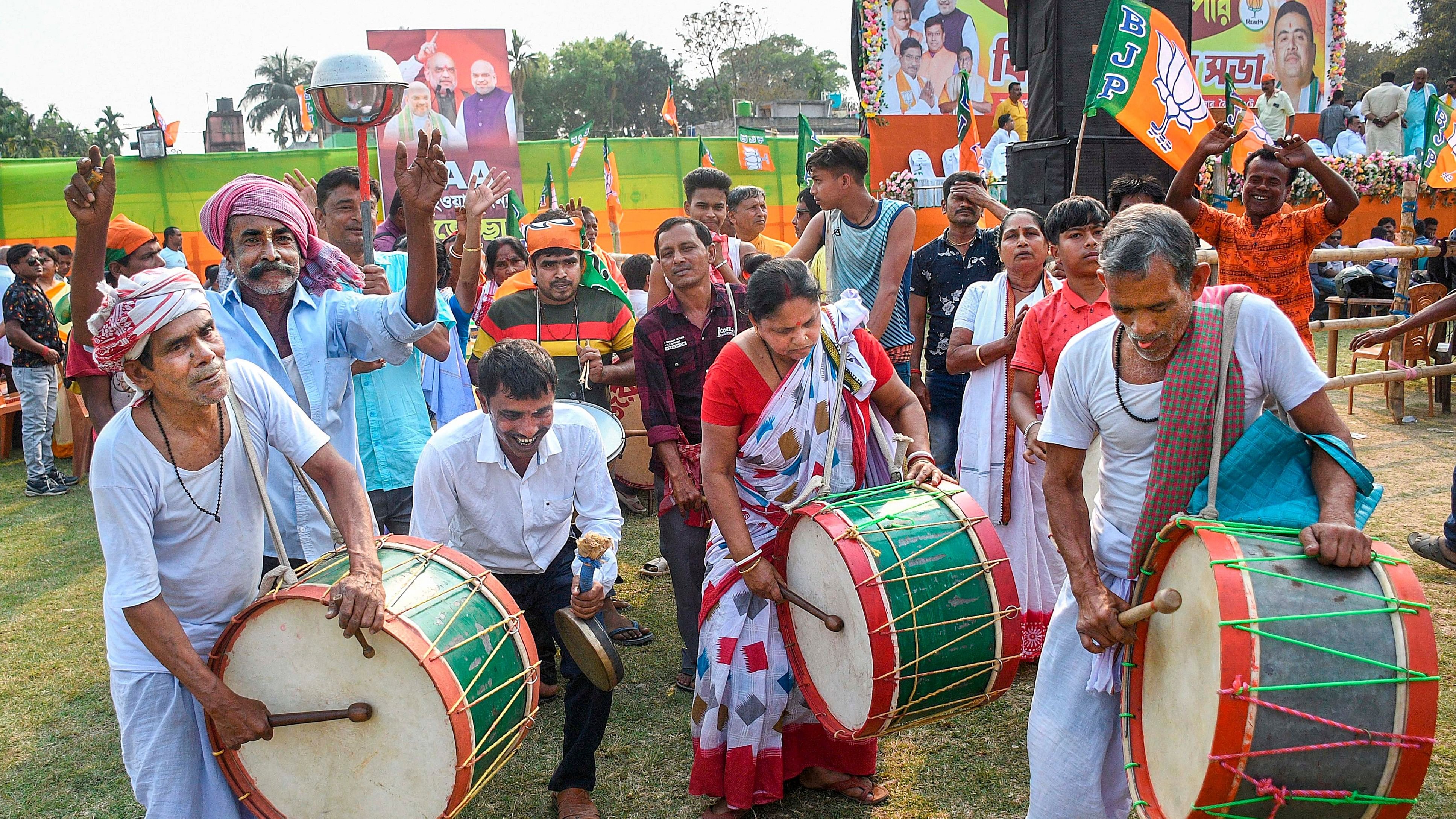 <div class="paragraphs"><p>Matua community people celebrate after the central government notified the rules for implementation of the Citizenship (Amendment) Act, 2019, at Ranaghat in Nadia.</p></div>