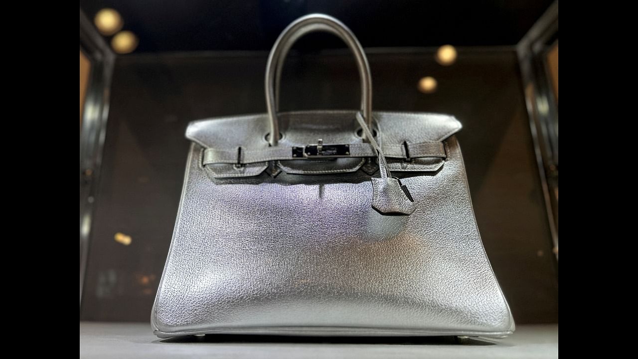 <div class="paragraphs"><p>View of a Hermes Silver Metallic Chevre Birkin 30 bag up for auction at Sotheby's in New York City, U.S., June 1, 2023.</p></div>