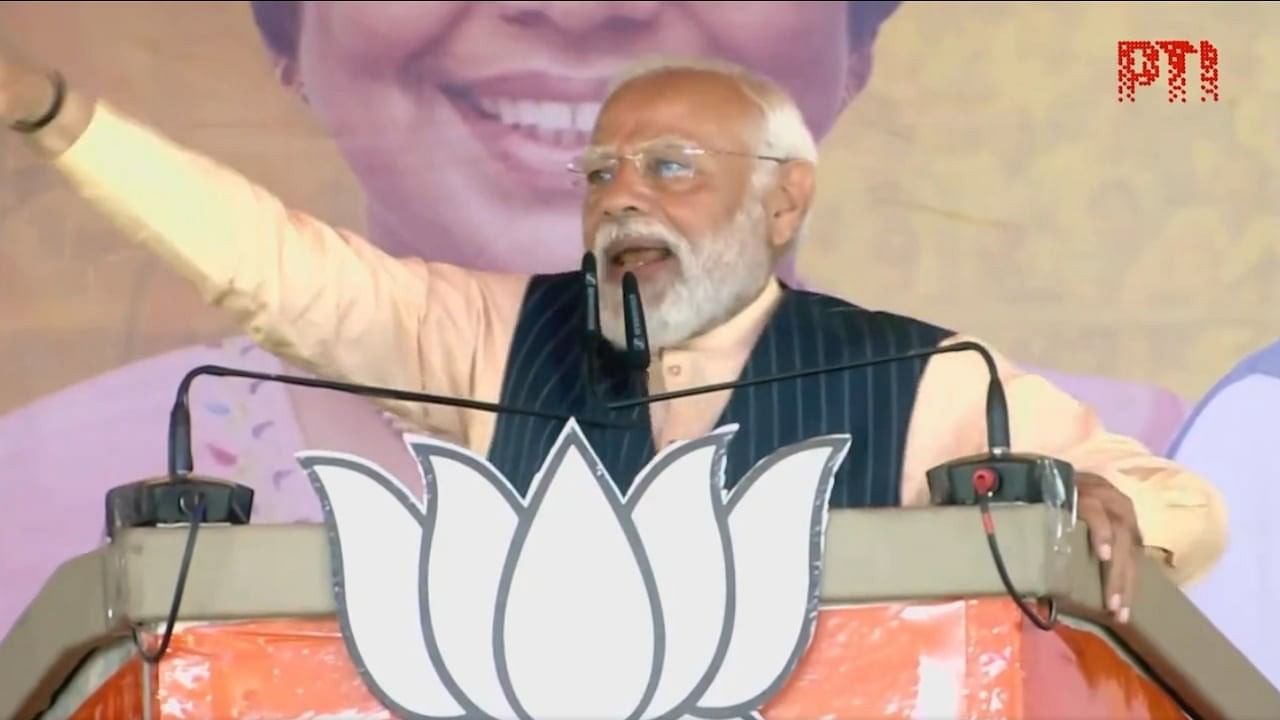 <div class="paragraphs"><p>PM Modi addresses a programme in Barasat, North 24 Parganas district, West Bengal.</p></div>