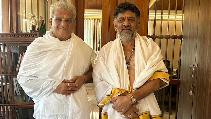 <div class="paragraphs"><p>KPCC President and Deputy Chief Minister D K Shivakumar met Dharmasthala Dharmadhikari and Rajya Sabha member D Veerendra Heggade at Dharmasthala.</p></div>