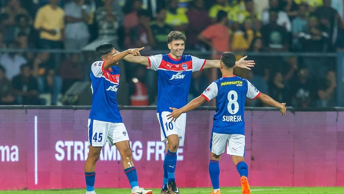 <div class="paragraphs"><p>Bengaluru FC’s Javi Hernandez (centre) celebrates with team-mates after scoring against Kerala Blasters. </p></div>