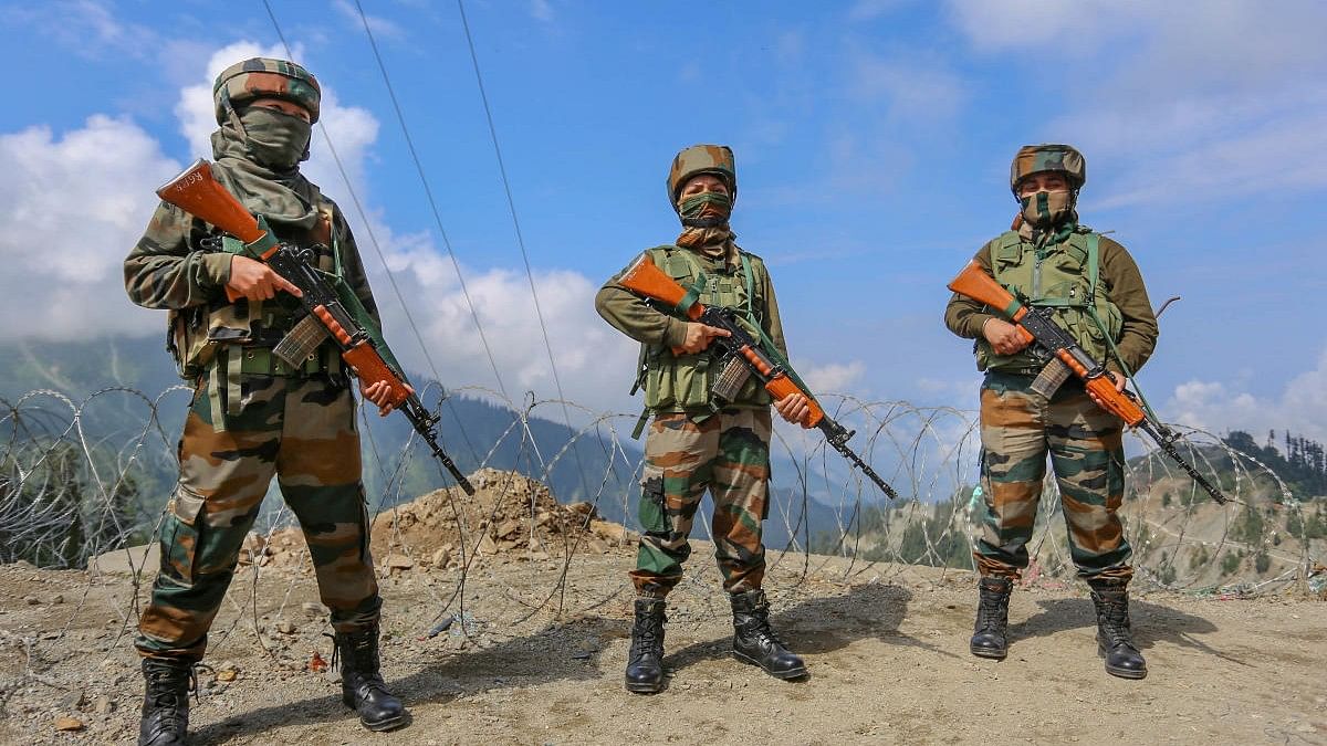 <div class="paragraphs"><p>Indian army's women soldiers patrol at Sadhna Pass in Kupwara district in J&amp;K.&nbsp;</p></div>