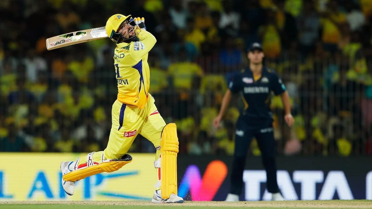 <div class="paragraphs"><p>Sameer Rizvi impressed for CSK in his short stint at the crease.</p></div>
