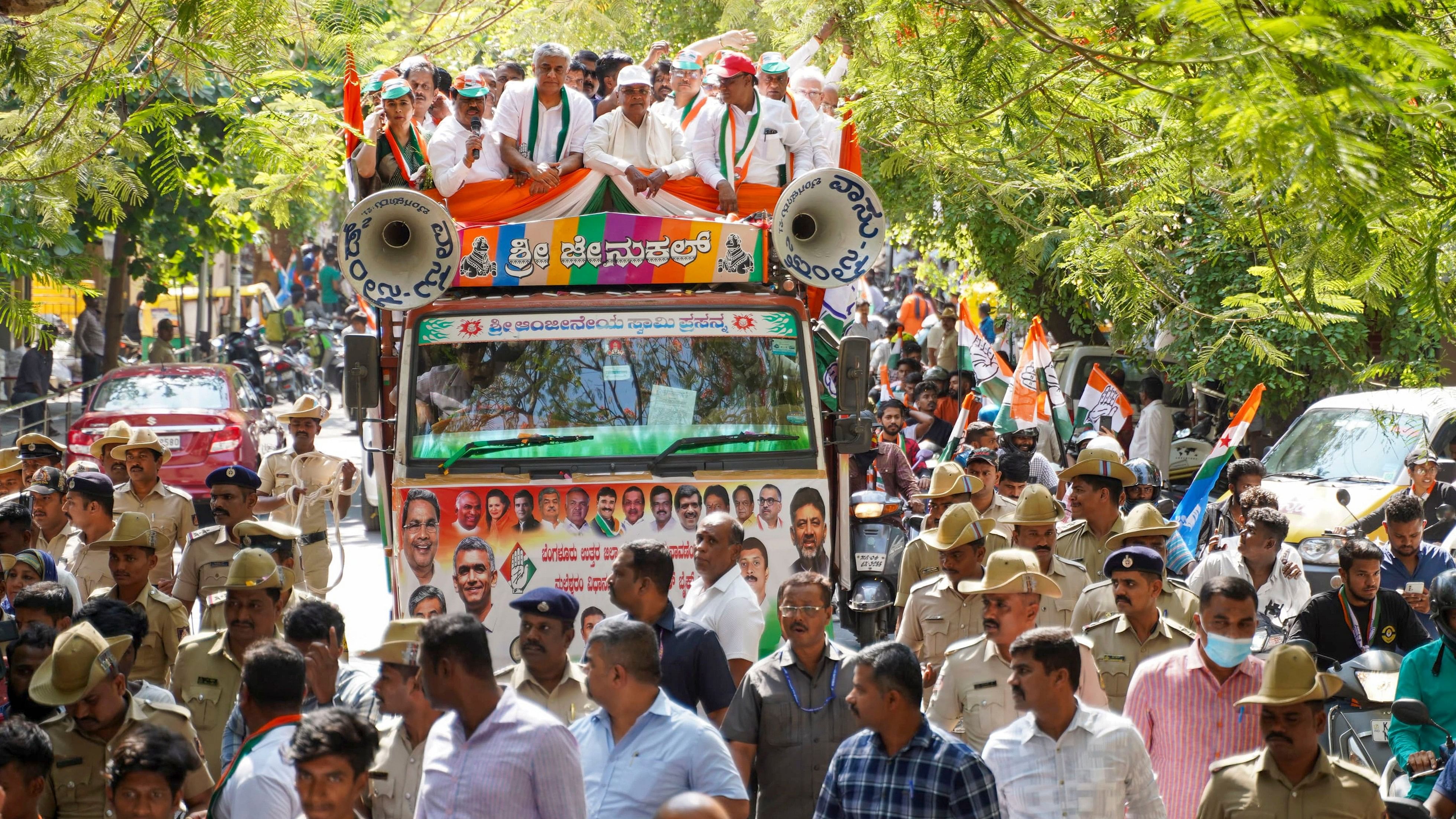 <div class="paragraphs"><p>Bengaluru: Karnataka CM Siddaramaiah campaigns for Bengaluru North seat candidate Rajeev Gowda ahead of Lok Sabha polls, in Bengaluru, Sunday, April 7, 2024. </p></div>