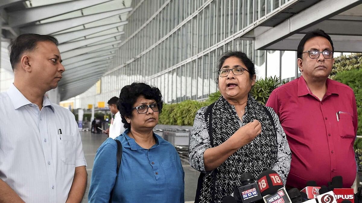 <div class="paragraphs"><p>TMC leaders Dola Sen, Vivek Gupta and others address media at NSCBI Airport before leaving for Delhi ahead of a meeting with Election Commission of India, in Kolkata.</p></div>