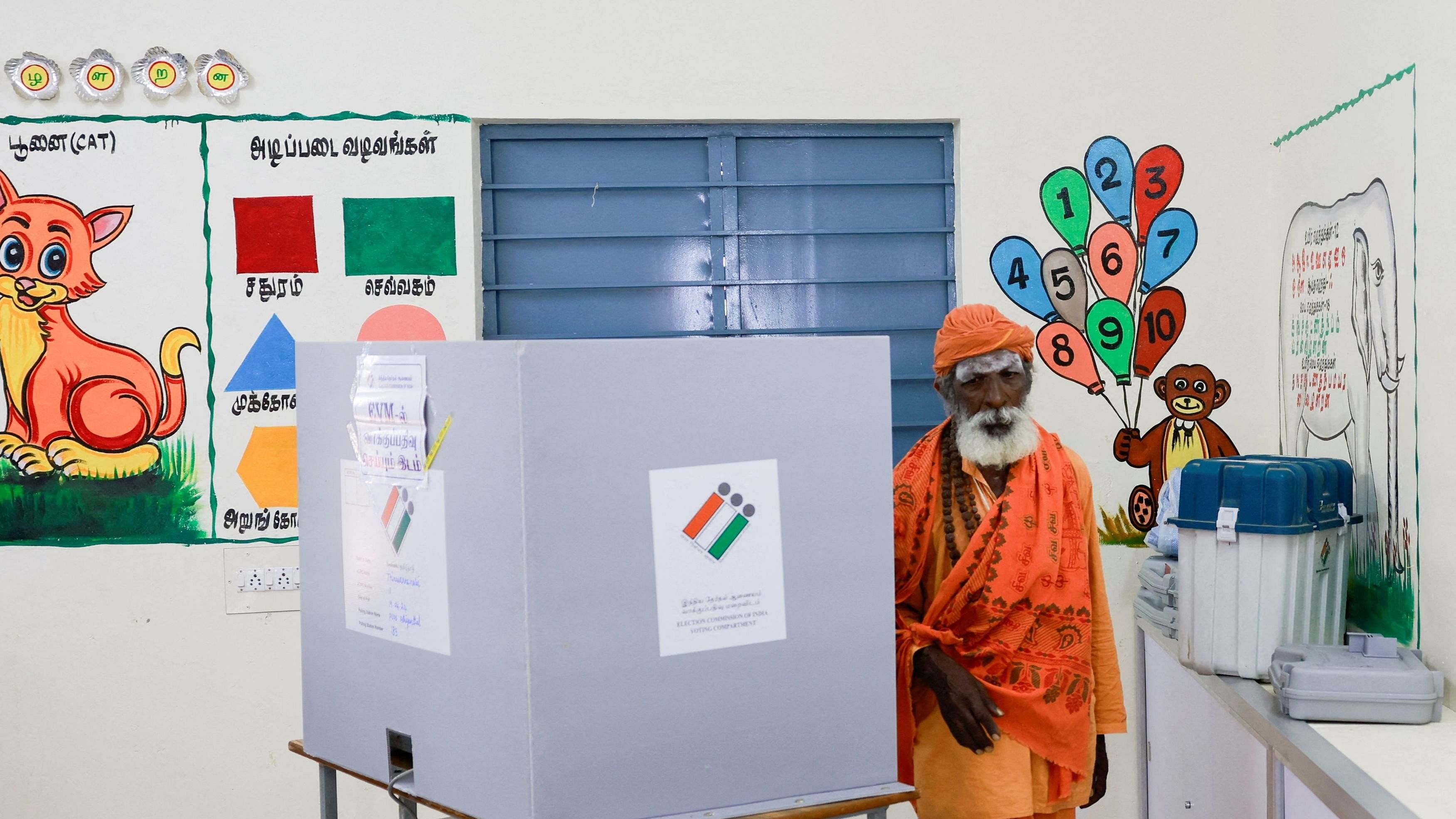 <div class="paragraphs"><p>A voter exercises franchise at a polling station during the first phase of the general election, at Tiruvannamalai in Tamil Nadu, April 19, 2024. </p></div>
