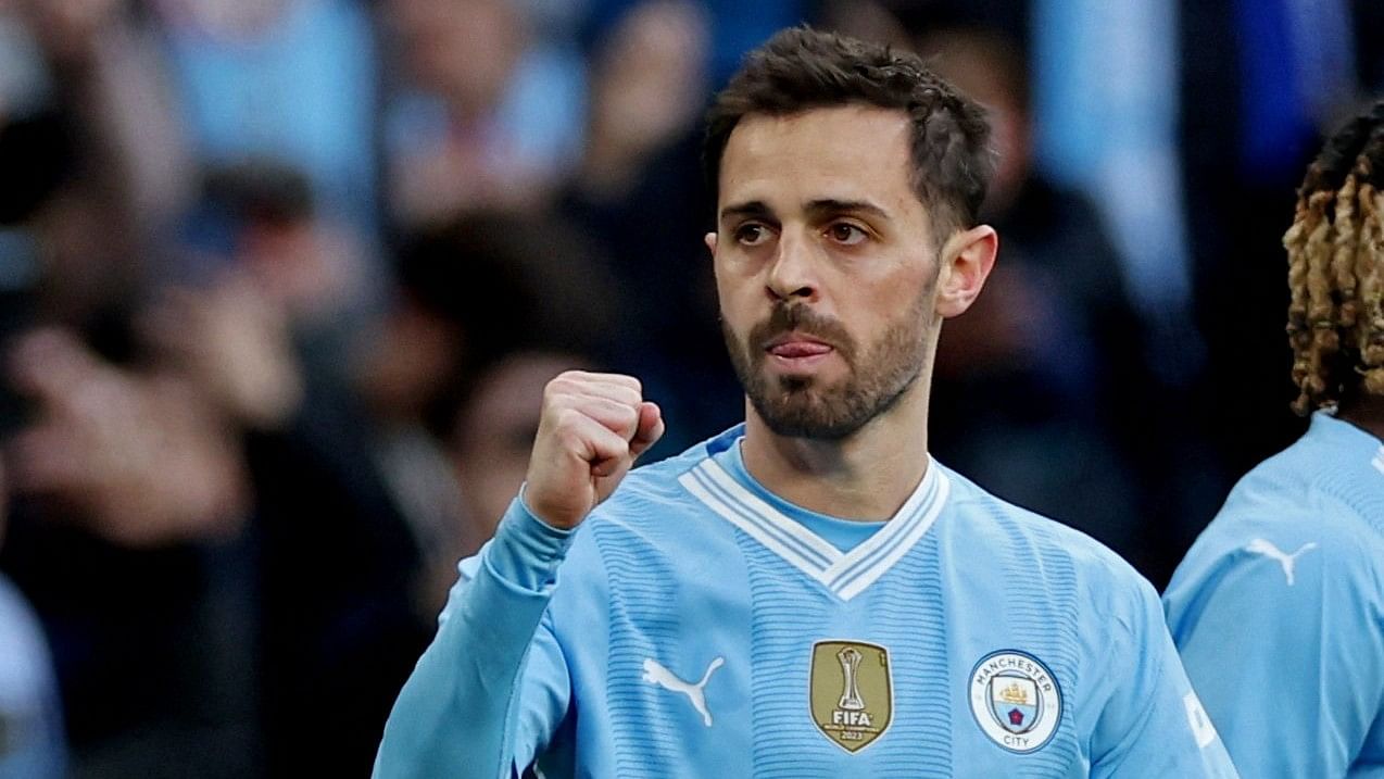 <div class="paragraphs"><p>Manchester City's Bernardo Silva celebrates scoring their first goal.</p></div>