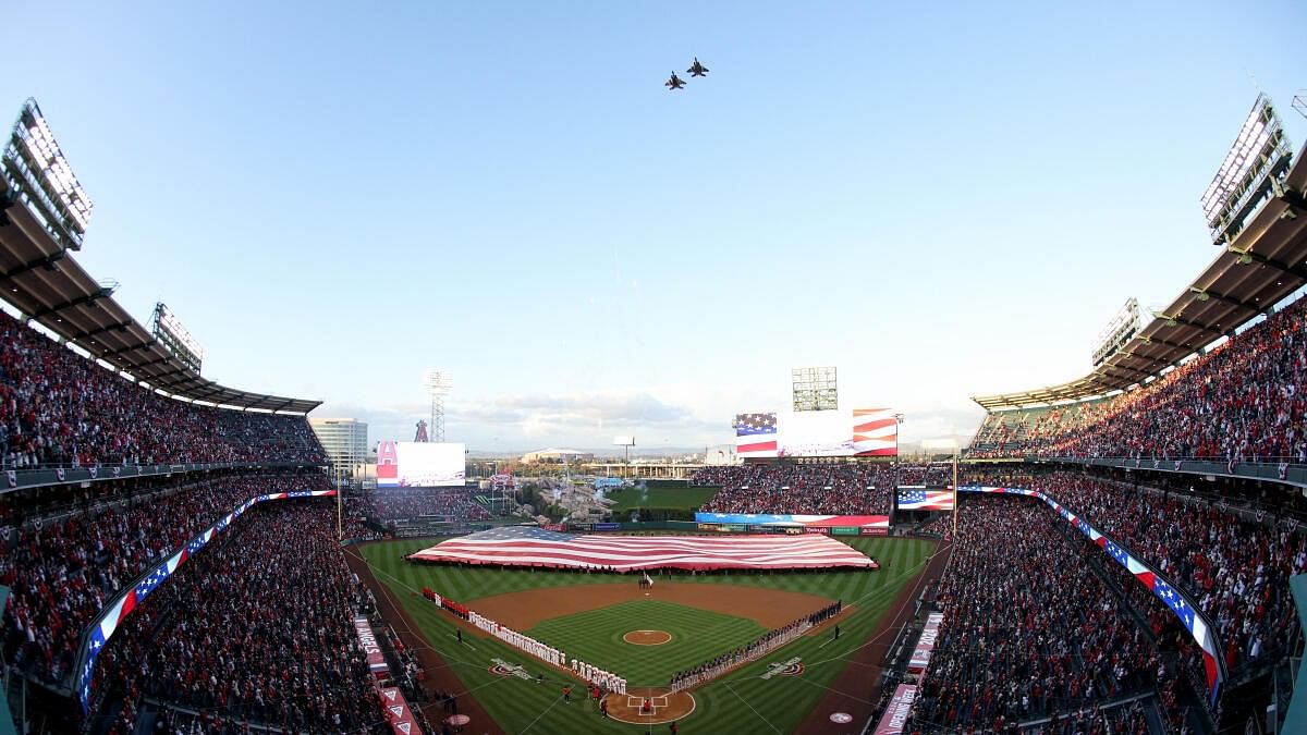 <div class="paragraphs"><p>Two United States Air Force F-15s flyover Angel Stadium before a game between the Boston Red Sox and Los Angeles Angels.</p></div>