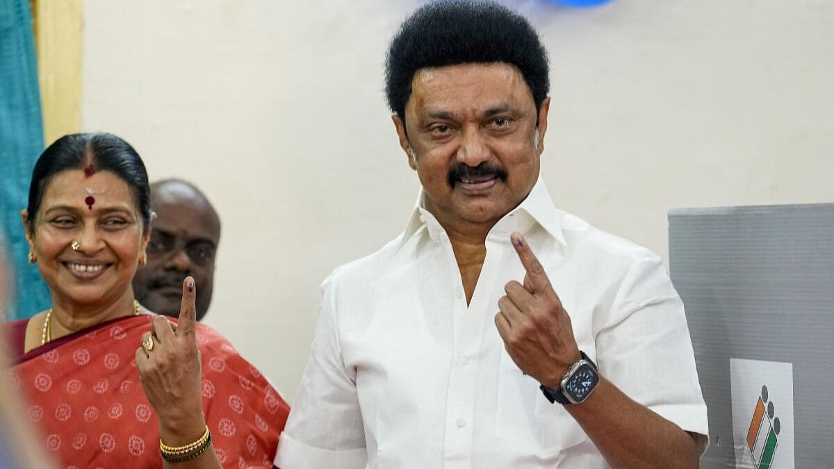 <div class="paragraphs"><p>Tamil Nadu Chief Minister MK Stalin and his wife show their fingers marked with indelible ink after casting their votes for the first phase of Lok Sabha elections, at a polling station in Chennai, Friday, April 19, 2024.</p></div>