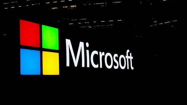 <div class="paragraphs"><p>Microsoft logo.</p></div>