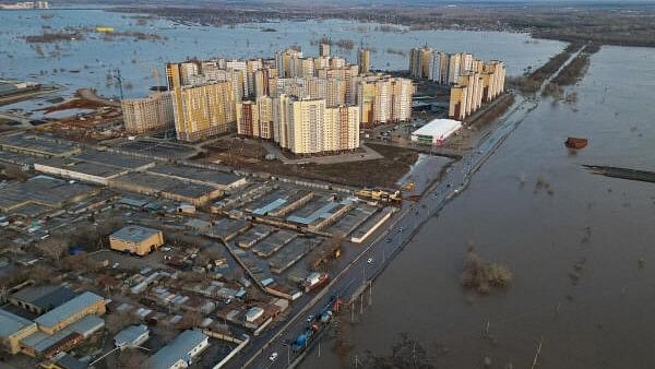 <div class="paragraphs"><p> A drone view shows a flooded area around the Dubki residential complex in Orenburg, Russia, April 12, 2024.</p></div>