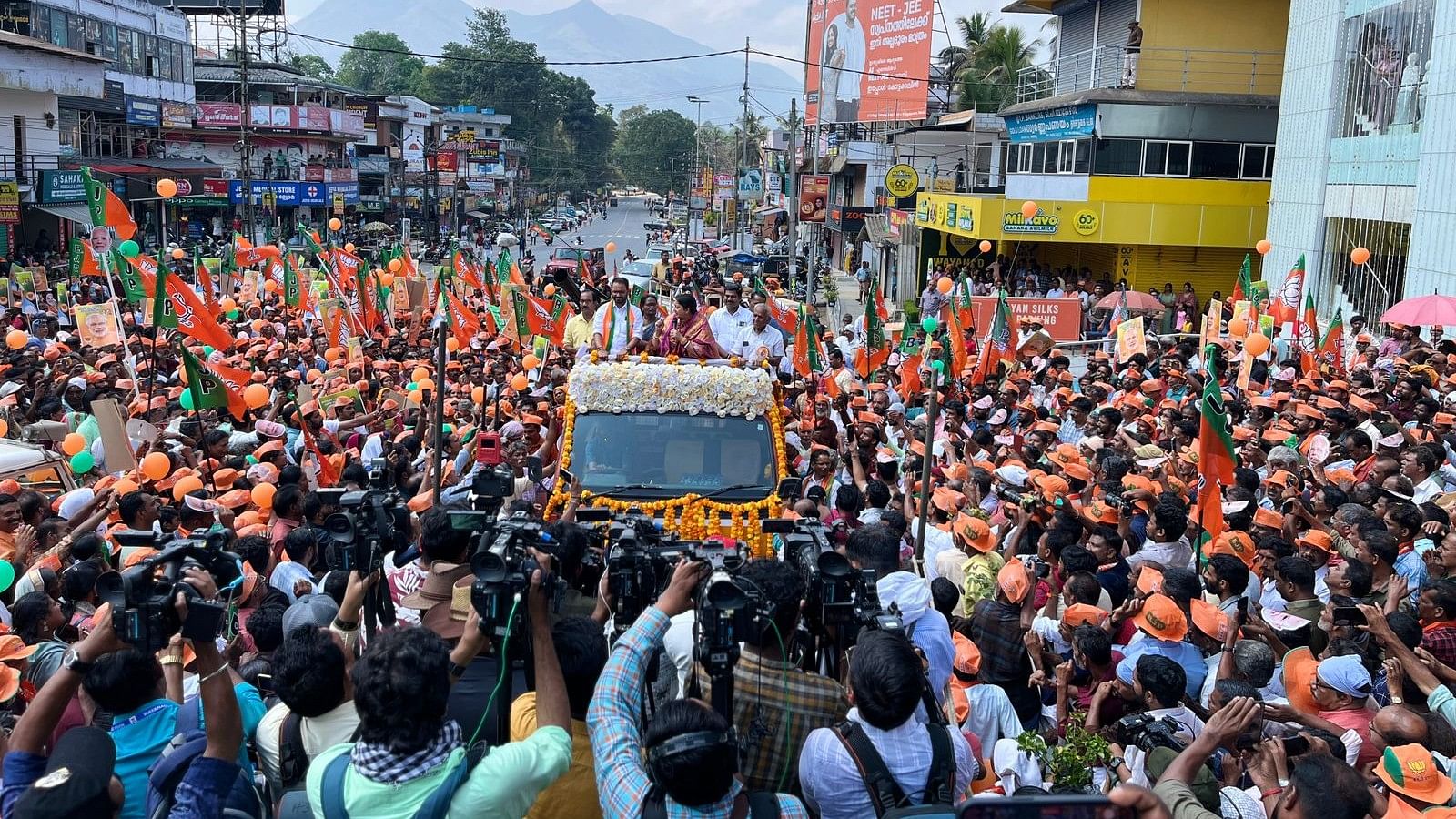 <div class="paragraphs"><p>A large number of people turned up for Smriti Irani's road show in Wayanad on Thursday, April 4.&nbsp;</p></div>
