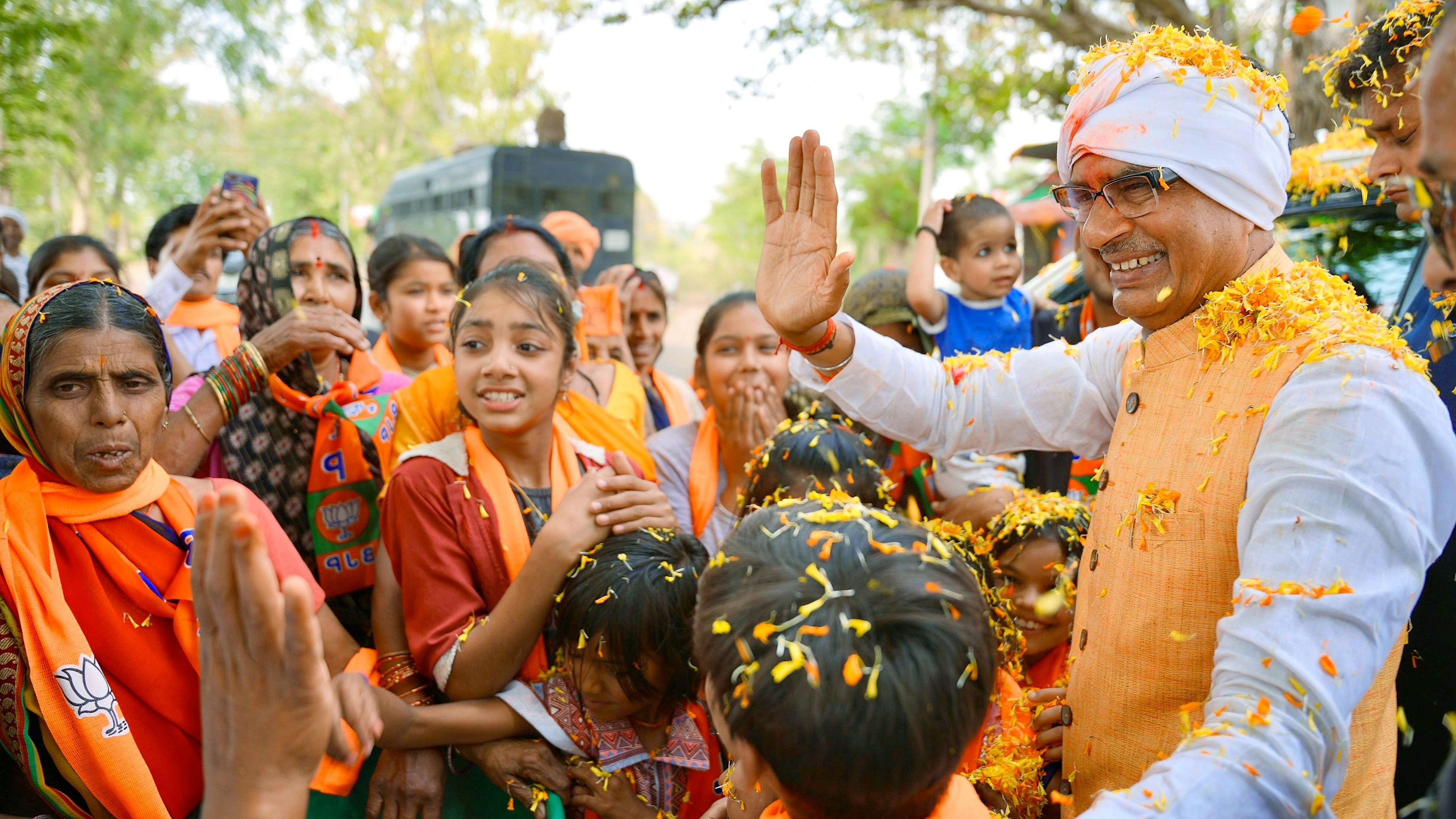 <div class="paragraphs"><p>Former Madhya Pradesh CM and BJP candidate Shivraj Singh Chouhan during his campaign for Lok Sabha elections, at Ganj Basoda in Vidisha district, Thursday, April 25, 2024.</p></div>