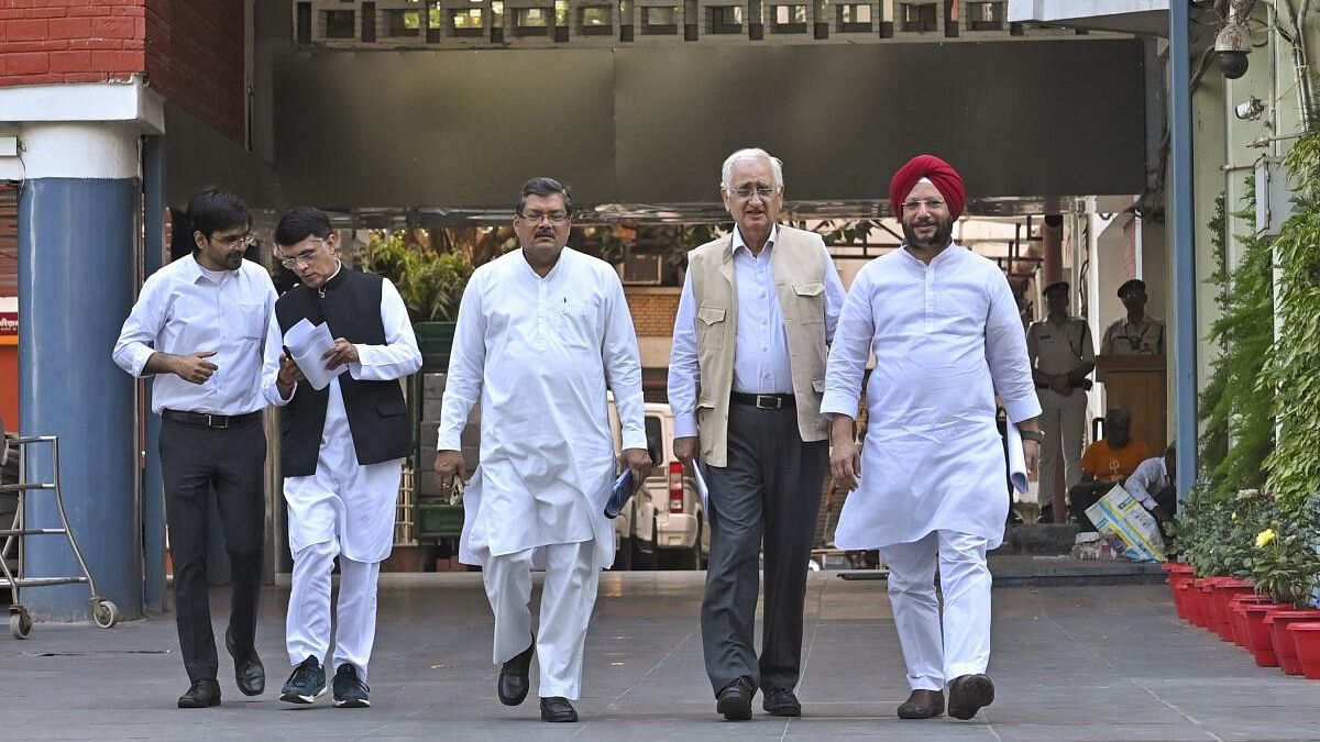 <div class="paragraphs"><p>Congress leaders Salman Khurshid, Mukul Wasnik, Pawan Khera and Gurdeep Sappal come out after meeting the Election Commissioners at Nirvachan Sadan, in New Delhi.&nbsp;</p></div>