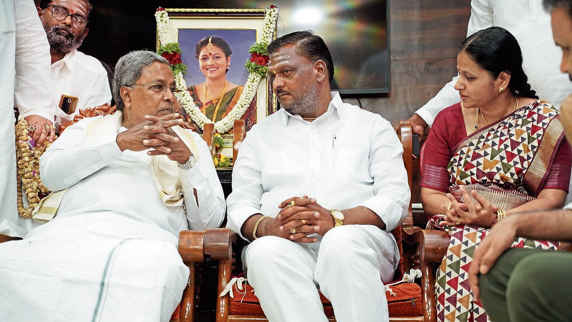 <div class="paragraphs"><p>Chief Minister Siddaramaiah visited the victim's home in Hubballi on Thursday. </p></div>