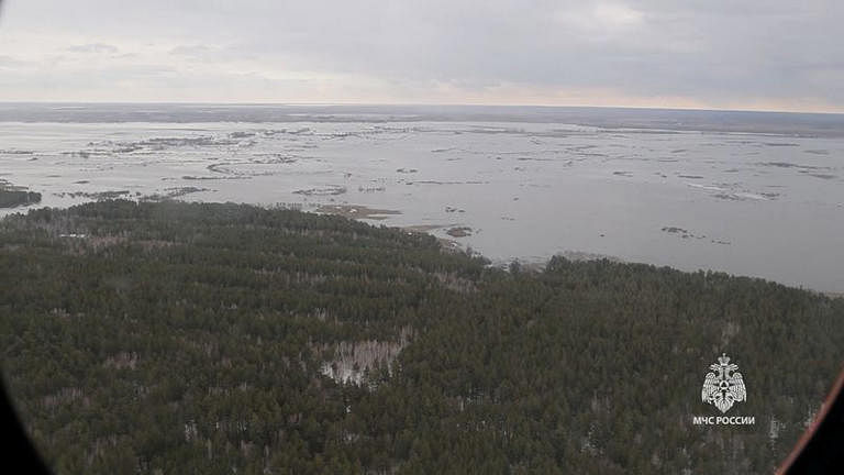 <div class="paragraphs"><p>In the centre of Kurgan evacuation sirens have been blasting every two hours, urging resident to flee to safety.</p></div>