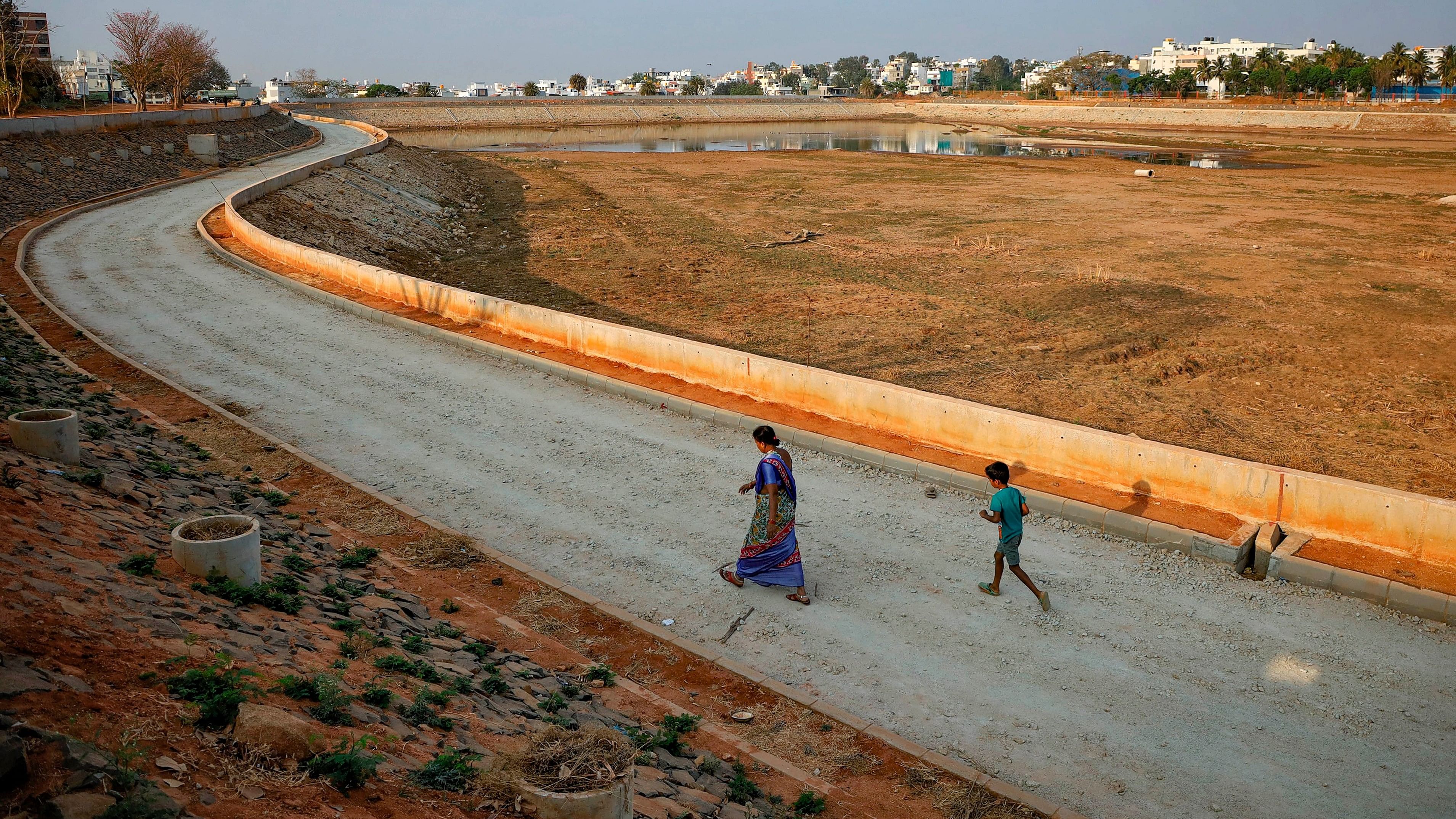 <div class="paragraphs"><p>According to the IMD, Bagalkote, Kalaburgi, Vijayapura, Yadgir, Raichur, Bellari, Belgaum, Koppal and Gadag districts of the state are likely to face heat wave conditions.</p></div>