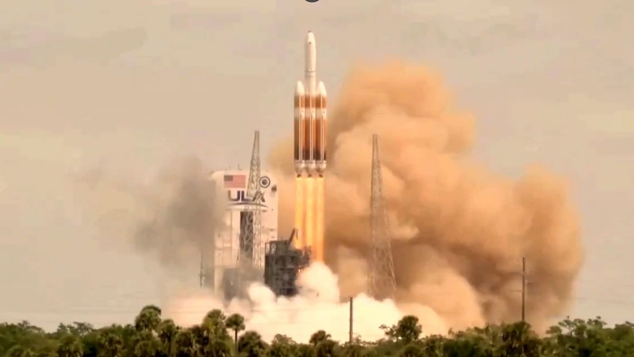 <div class="paragraphs"><p>It marked the 16th and final flight of a Delta IV Heavy and the last of any of the Delta family of rockets, a space launch dynasty that originated from a modified intermediate-range ballistic missile and grew to include about two dozen increasingly powerful variants.</p></div>