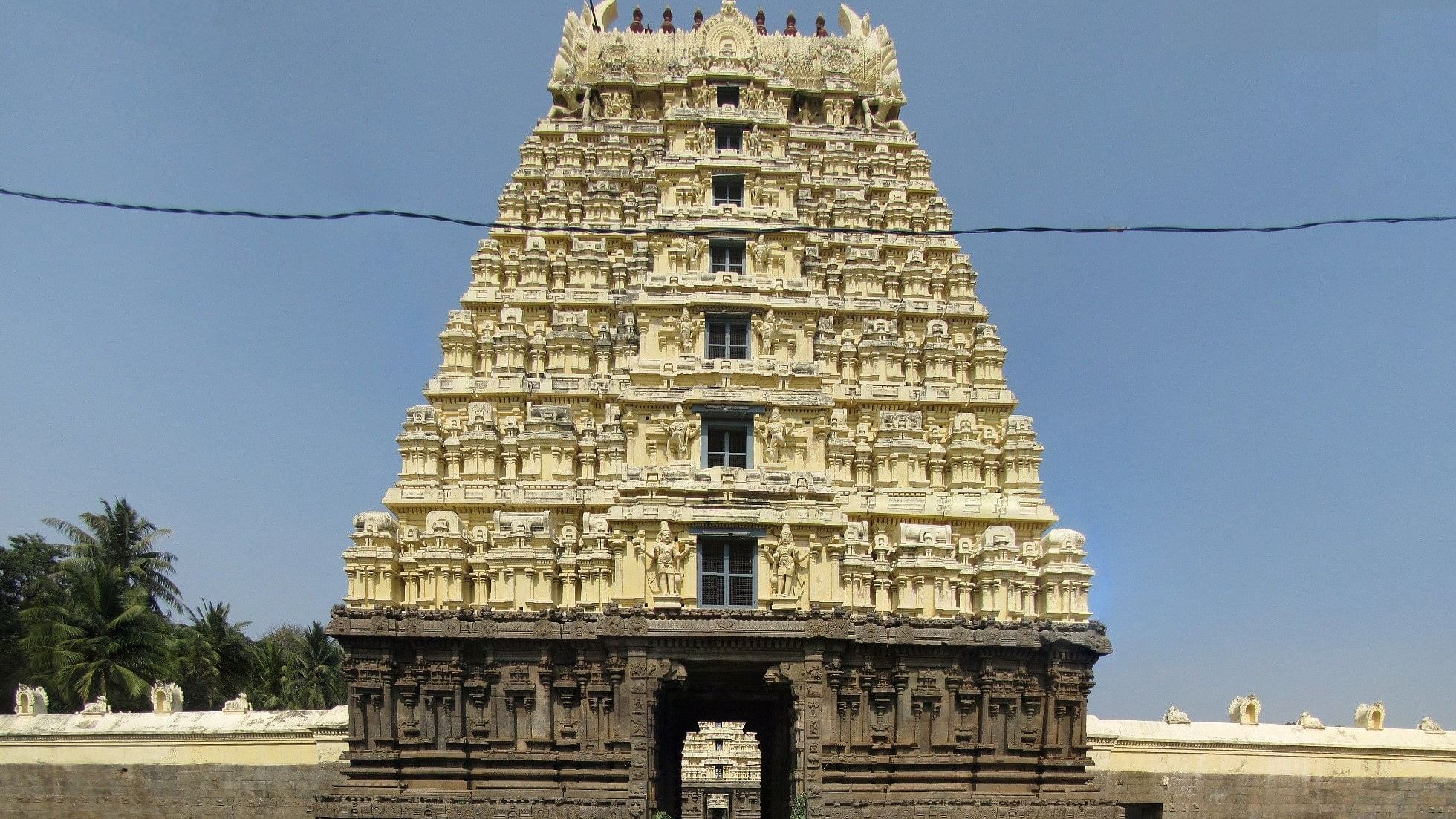 <div class="paragraphs"><p>The Jalakanteshwara Temple in Vellore, Tamil Nadu. </p></div>