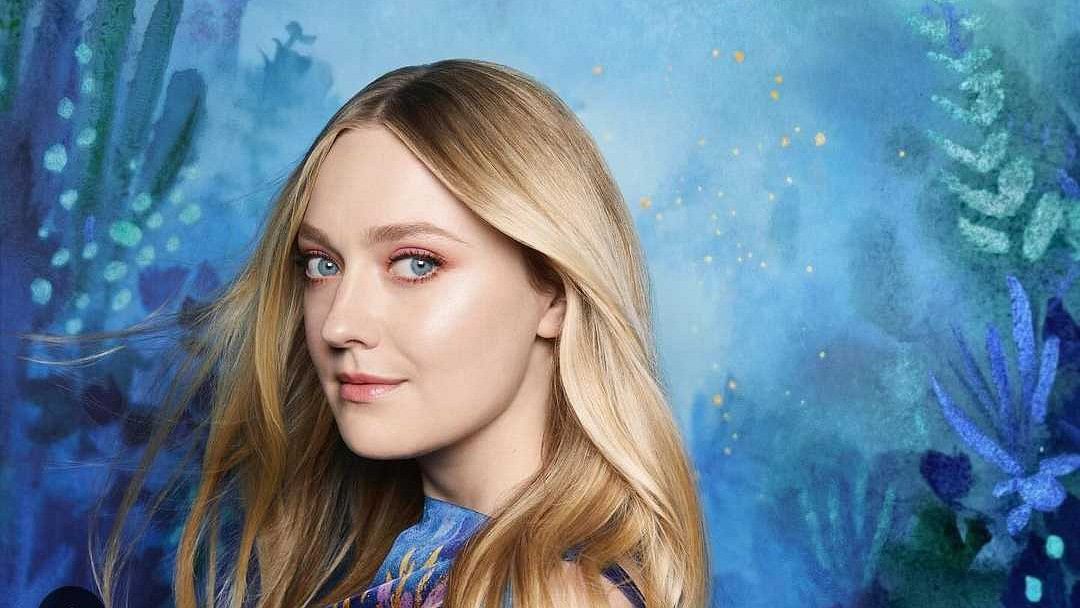 <div class="paragraphs"><p>Dakota Fanning.</p></div>