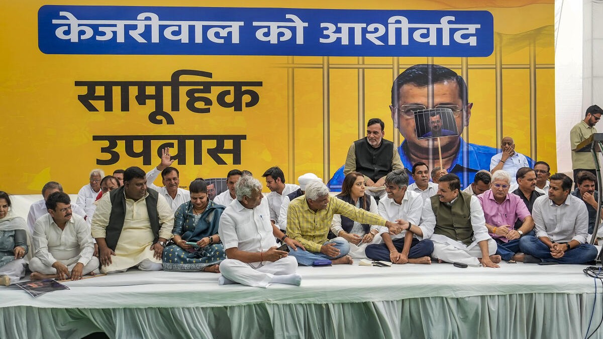 <div class="paragraphs"><p>AAP leader Sanjay Singh with party leaders during party's day-long protest against the arrest of Arvind Kejriwal in New Delhi on Sunday, April 7, 2024. </p></div>