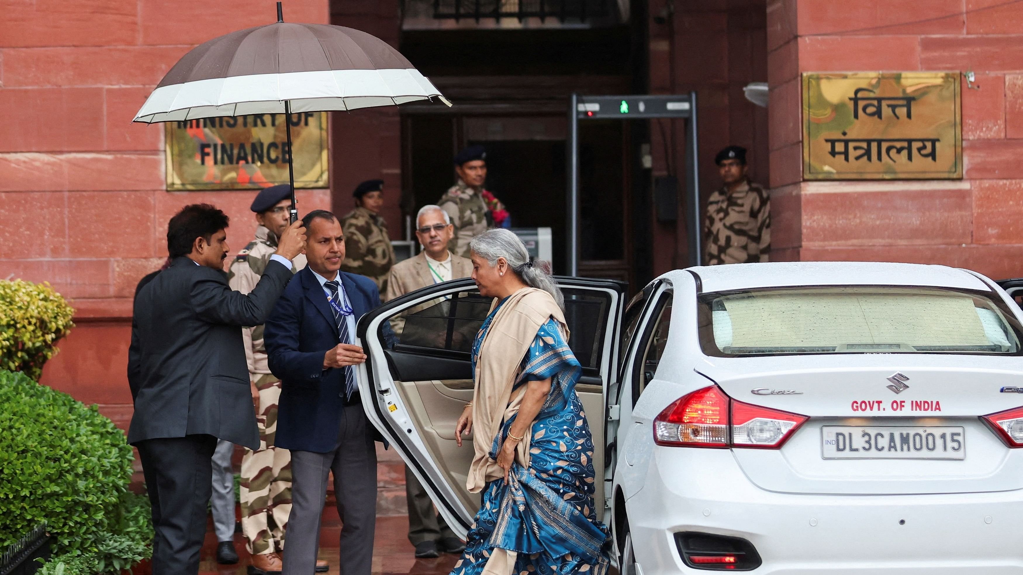 <div class="paragraphs"><p>FILE PHOTO:  Finance Minister Nirmala Sitharaman arrives at the Finance Ministry before presenting the  budget in parliament, in New Delhi, February 1, 2024. </p></div>