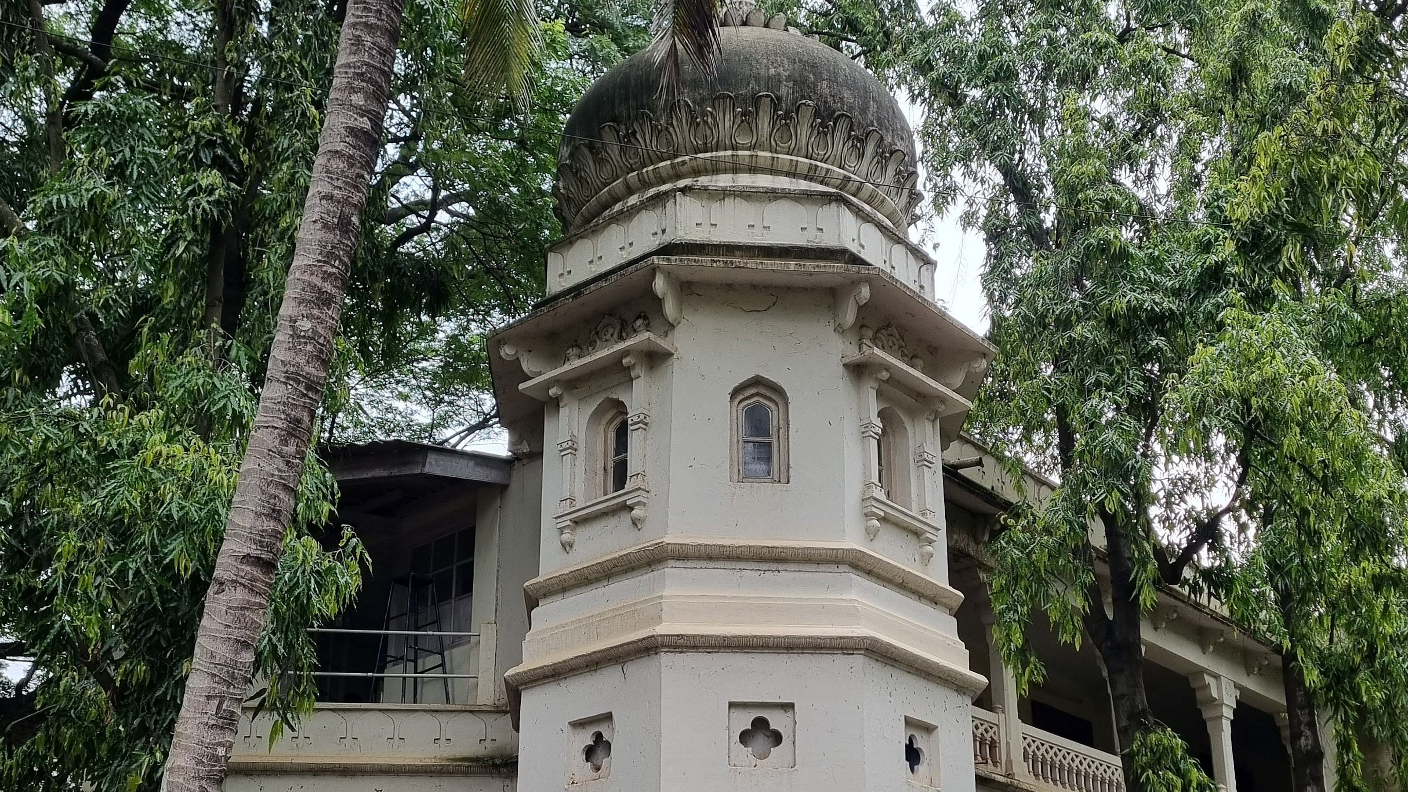 <div class="paragraphs"><p>The Isolation Hospital building, which displays several Indo-Saracenic features. </p></div>