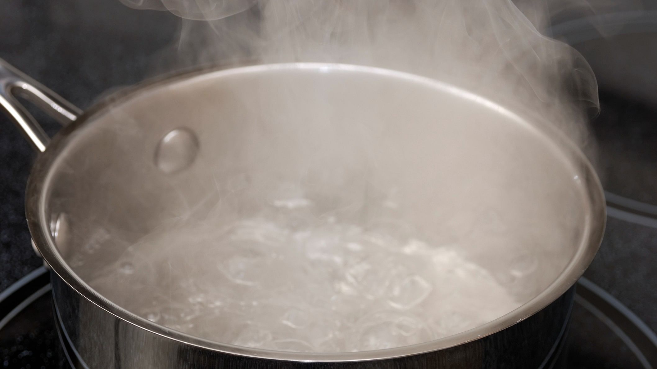 <div class="paragraphs"><p>Representative image showing boiling water</p></div>