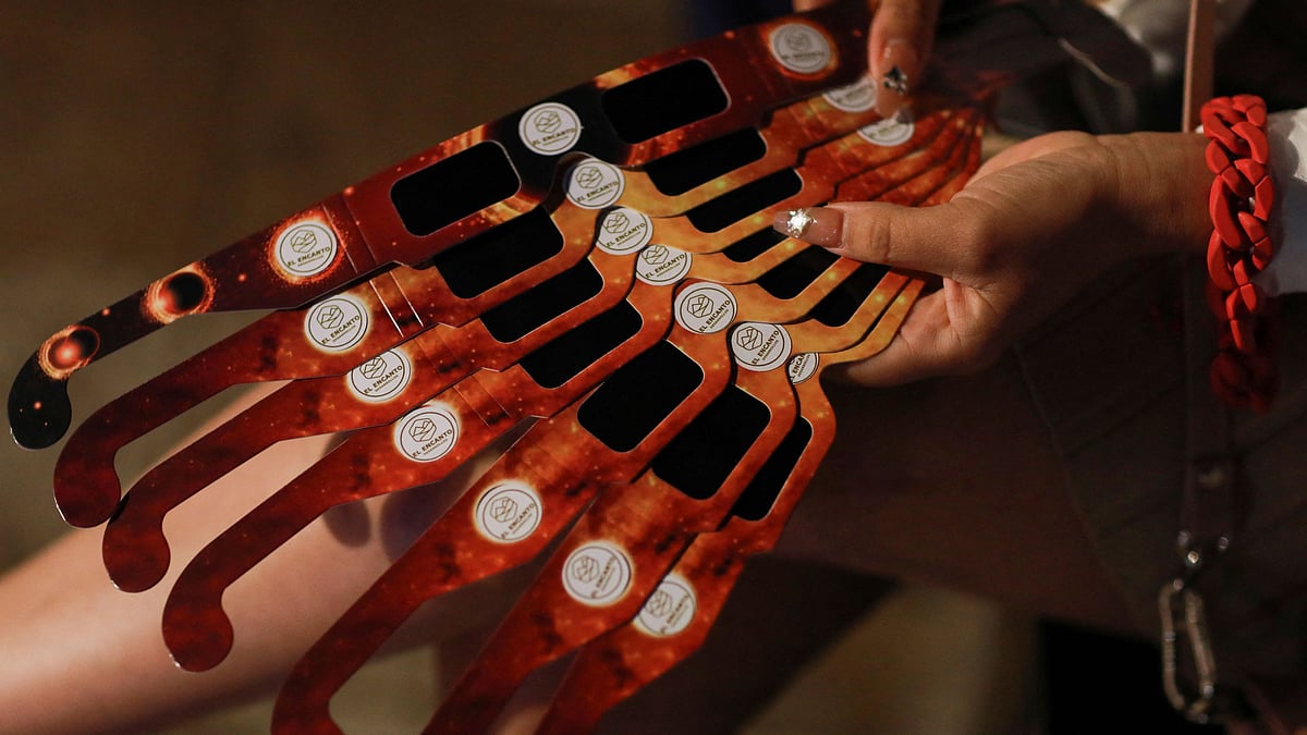 Total Solar Eclipse Why the Total Solar Eclipse lives up to the hype