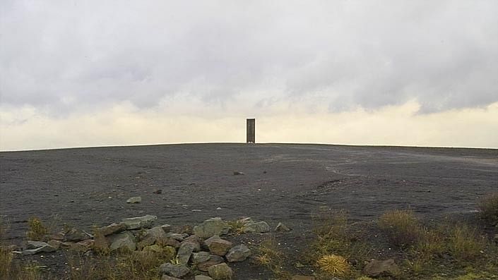 <div class="paragraphs"><p>'Bramme' by artist Richard Serra</p></div>