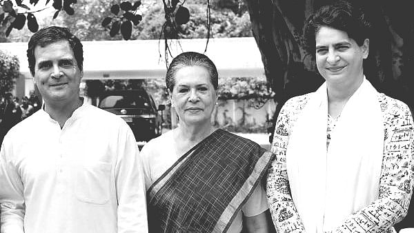 <div class="paragraphs"><p>(L-R) Rahul, Sonia, and Priyanka Gandhi</p></div>